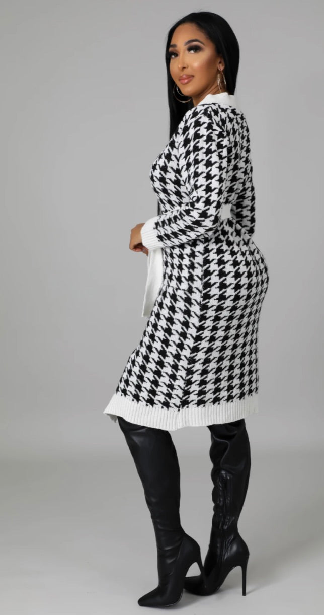 Taryn Houndstooth Cardigan